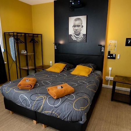 Capsule Premium Balneo & Home Cinema Valenciennes Ngoại thất bức ảnh